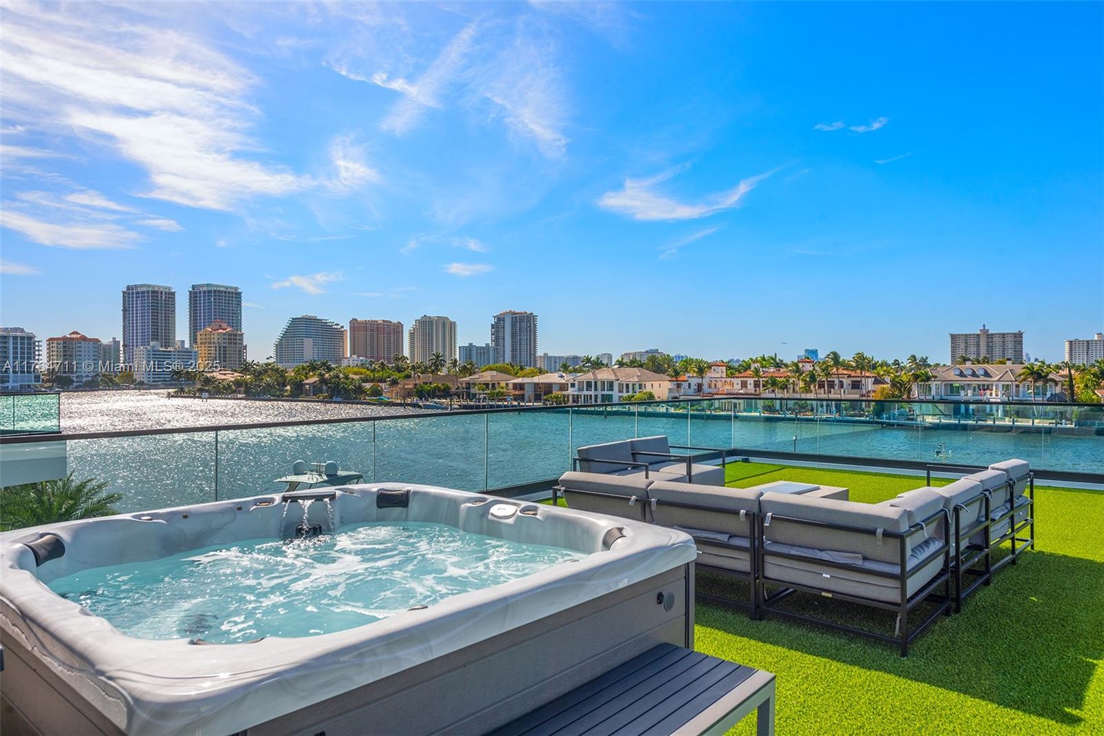 501 Middle River Dr, Fort Lauderdale FL 33304