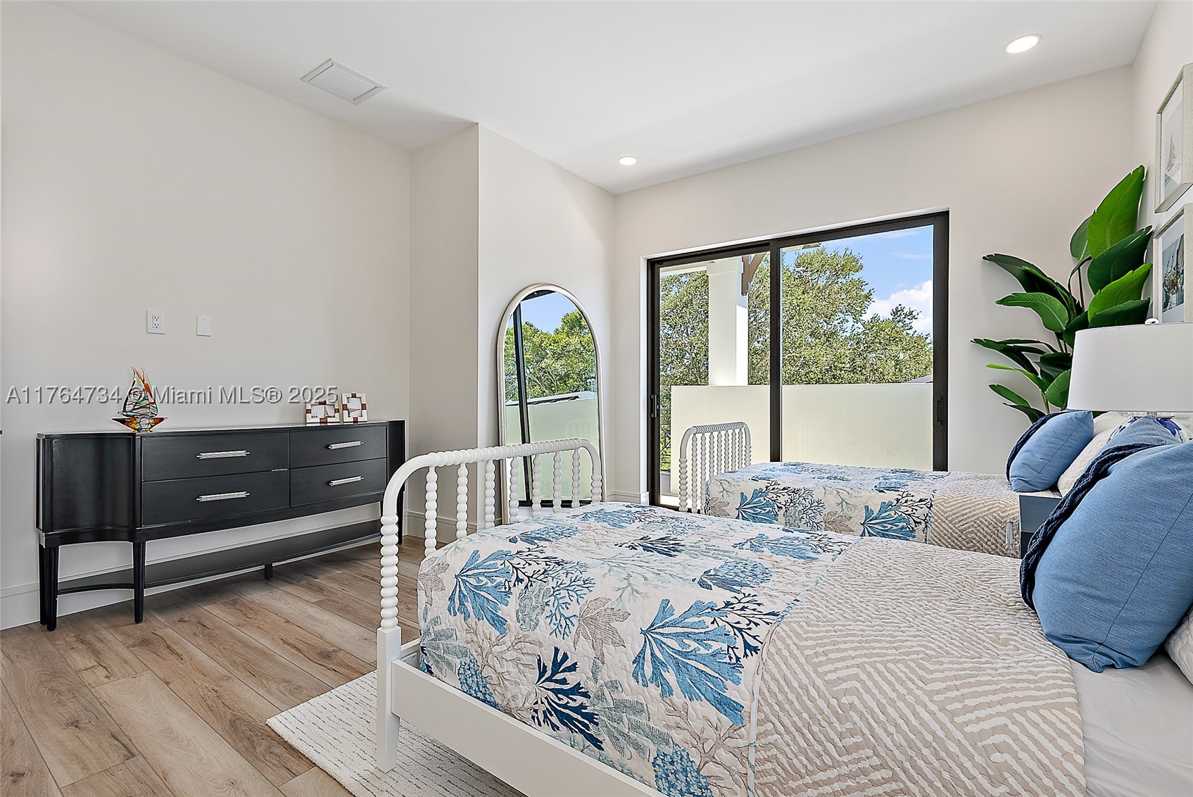 325 N Fairway, Tequesta FL 33469