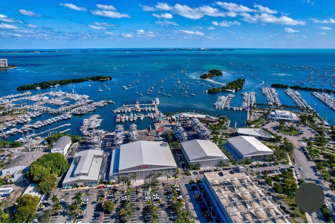 2678 Tigertail #1009, Miami FL 33133