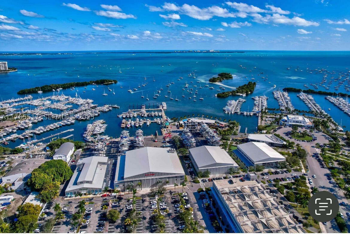 2678 Tigertail #1009, Miami FL 33133