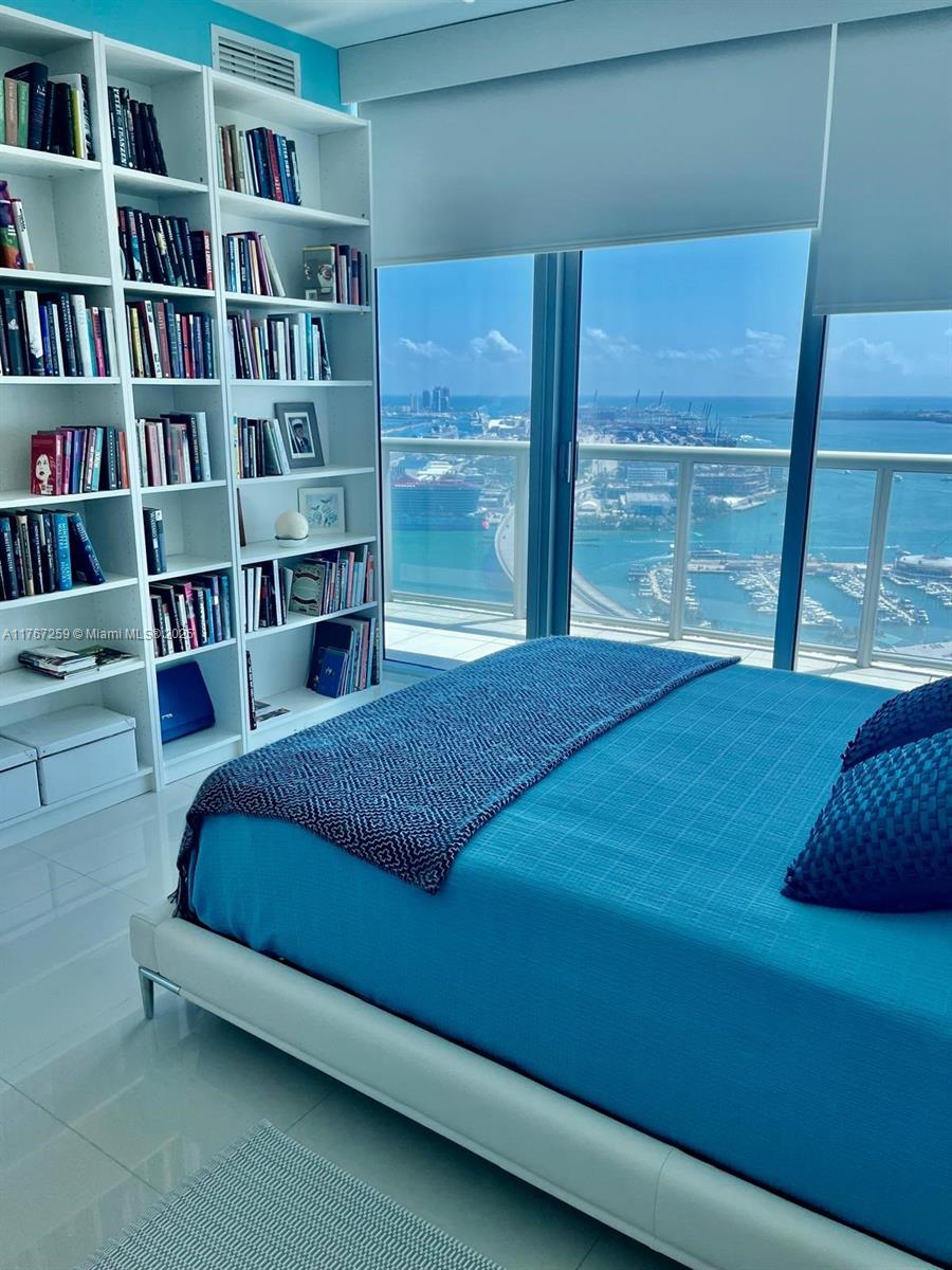 888 Biscayne Blvd #4306, Miami FL 33132