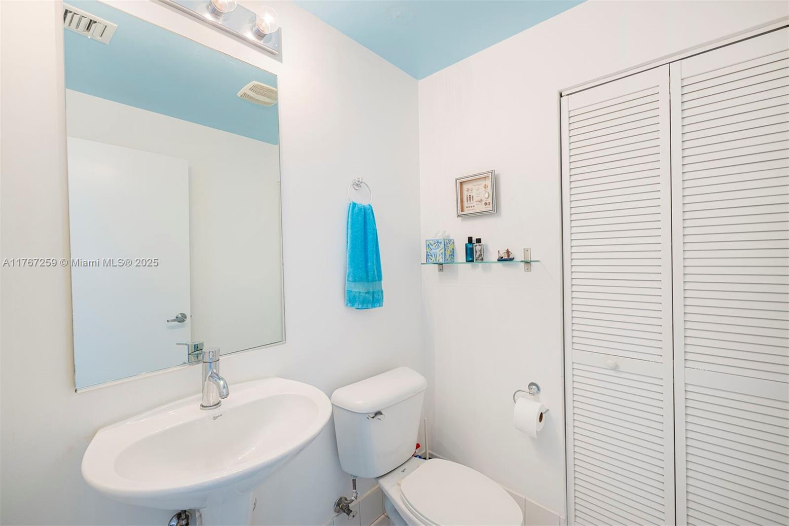 888 Biscayne Blvd #4306, Miami FL 33132