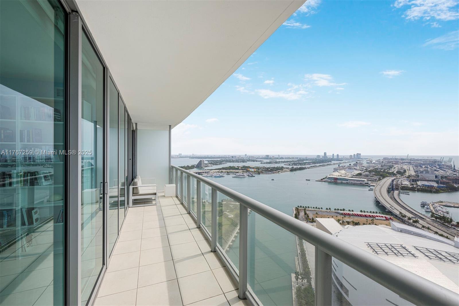 888 Biscayne Blvd #4306, Miami FL 33132