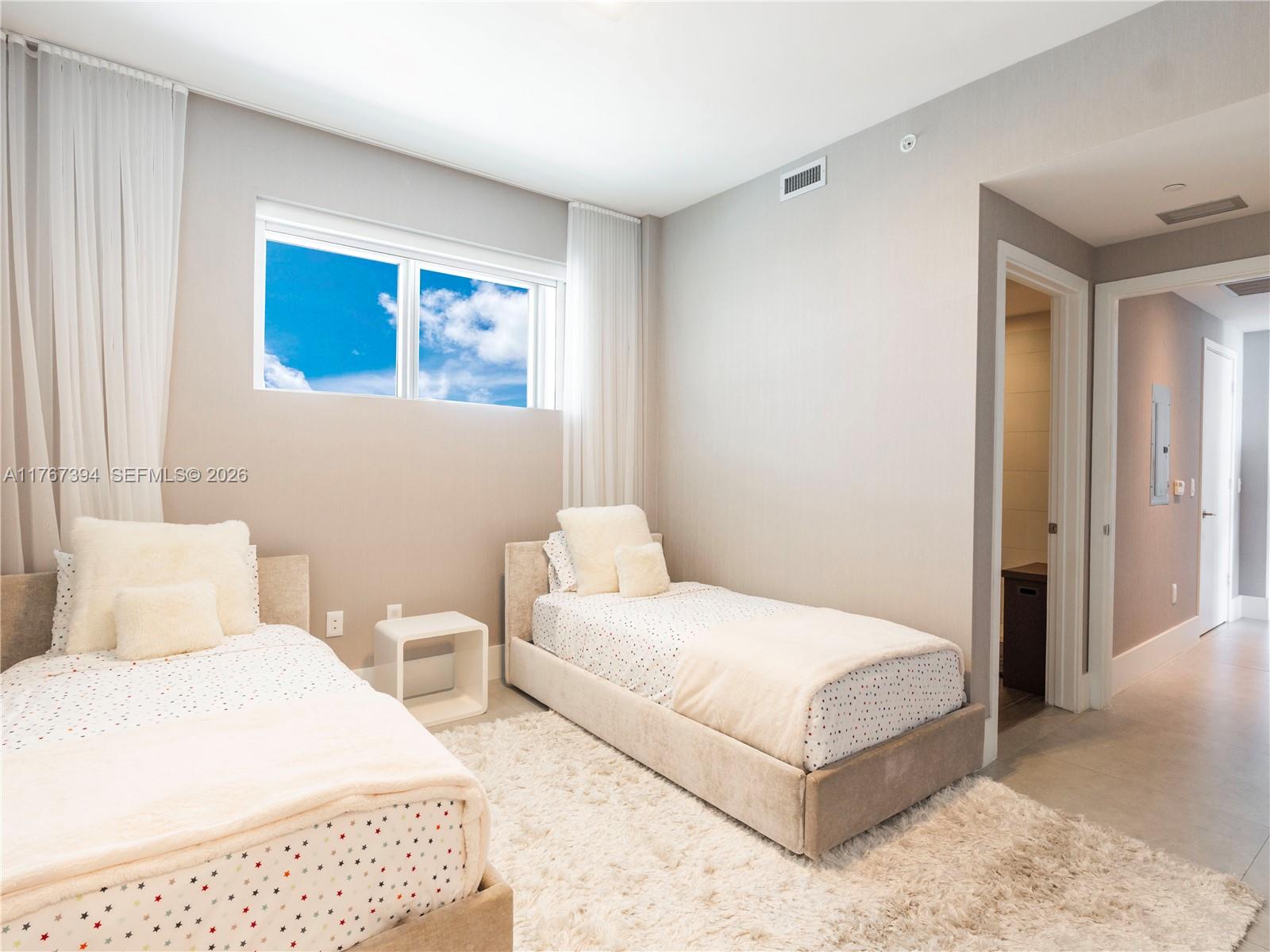 2900 NE 7th Ave #3904, Miami FL 33137