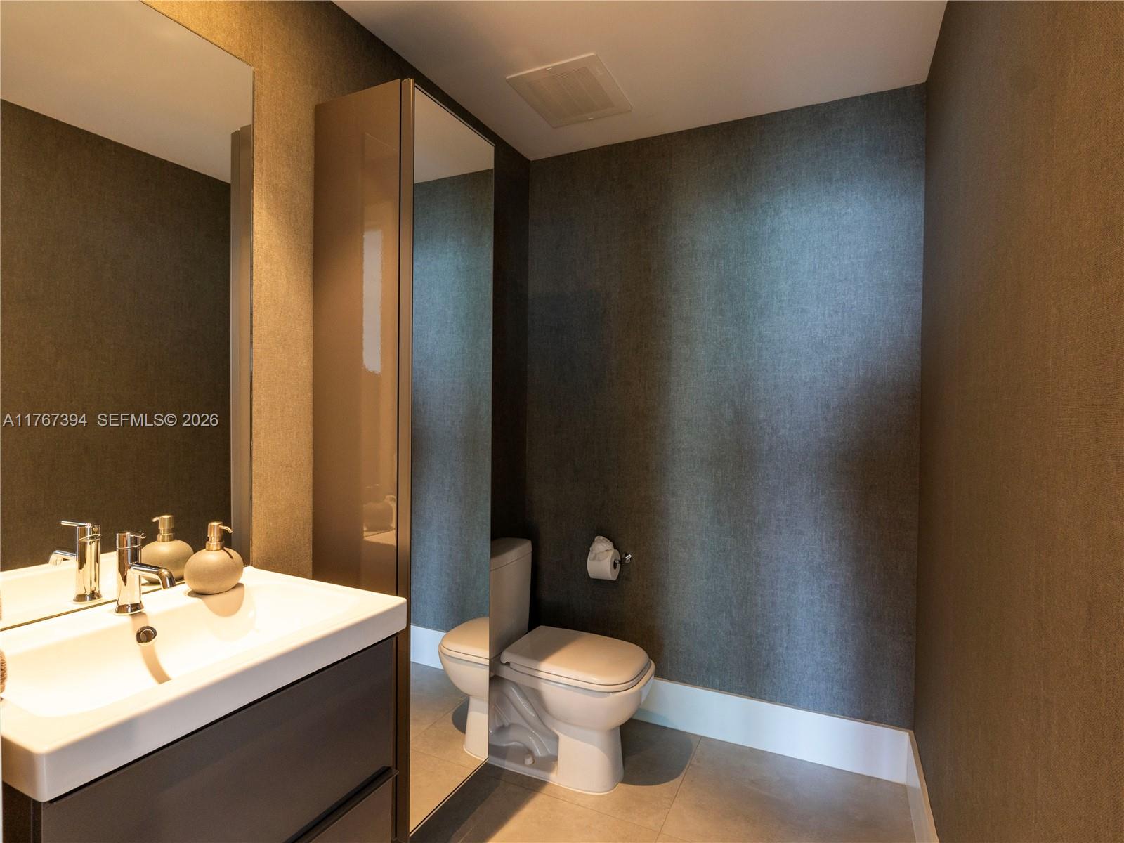2900 NE 7th Ave #3904, Miami FL 33137
