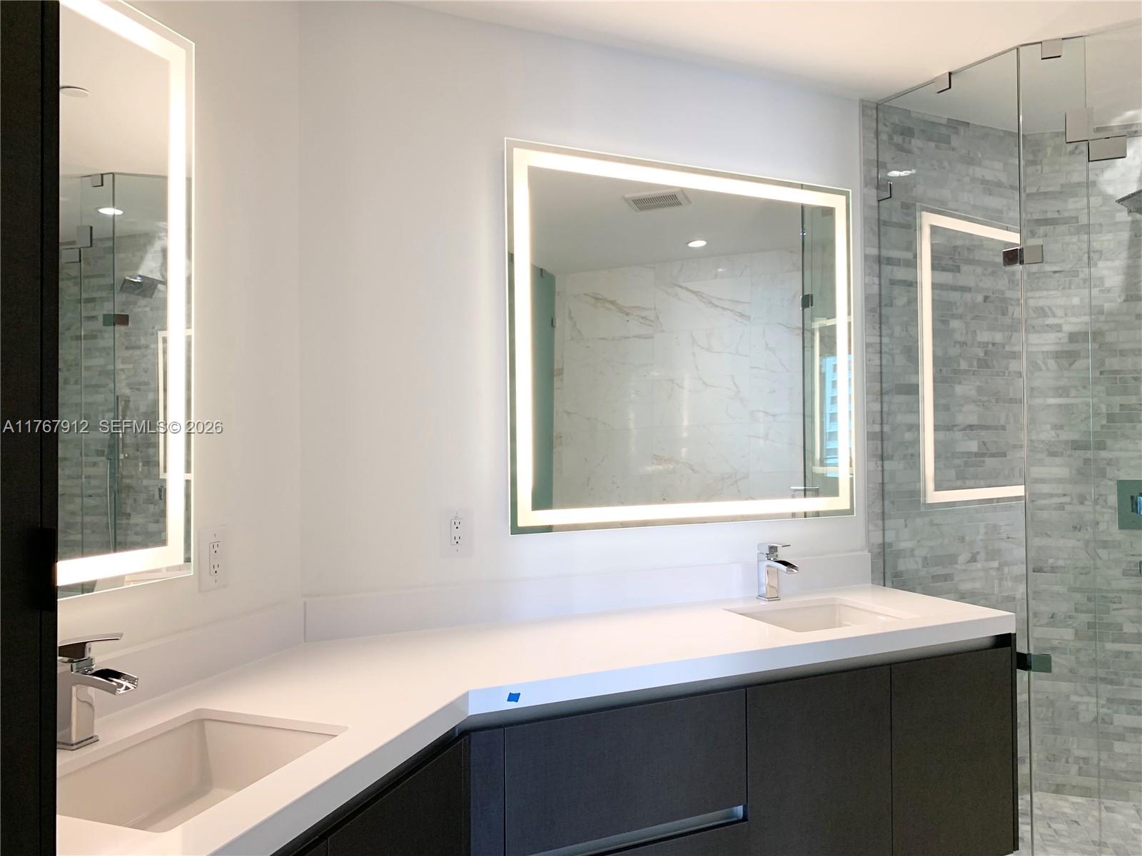 851 NE 1st Ave #3905, Miami FL 33132