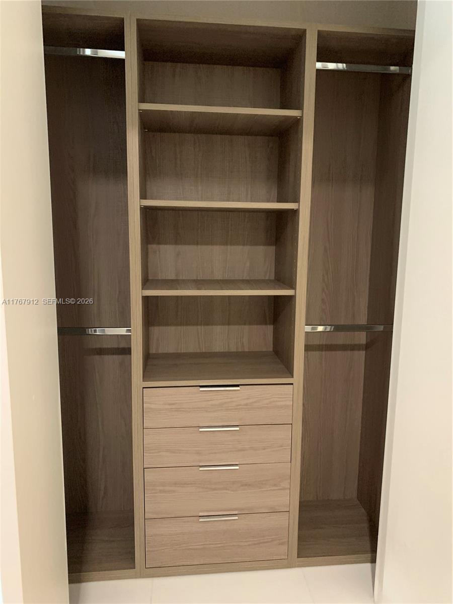 851 NE 1st Ave #3905, Miami FL 33132