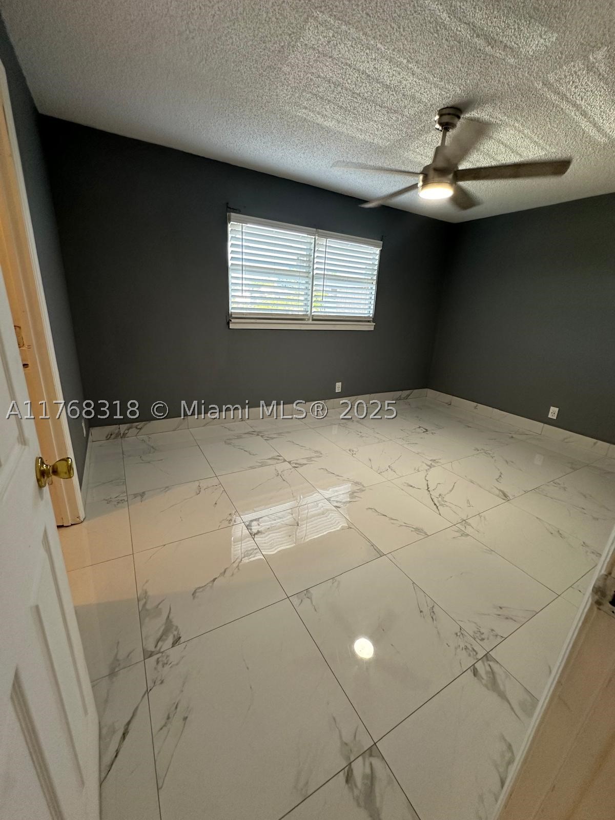 700 SW 80th Ter #0, North Lauderdale FL 33068