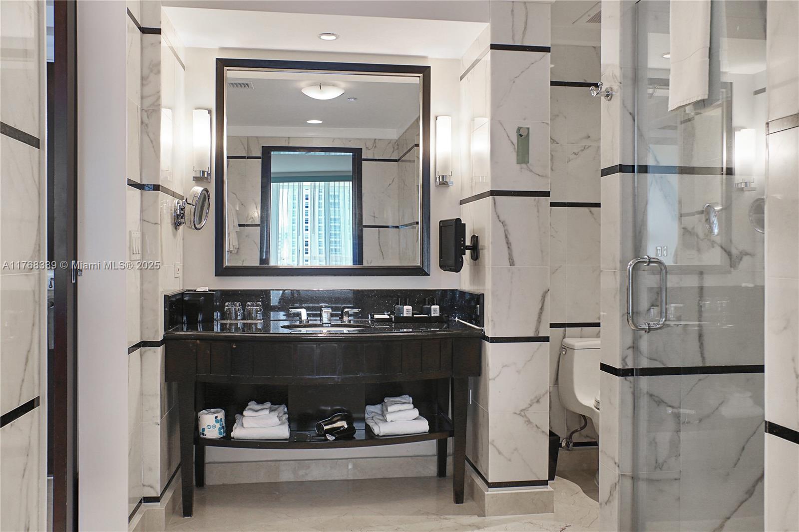 4391 Collins Ave #1415, Miami Beach FL 33140