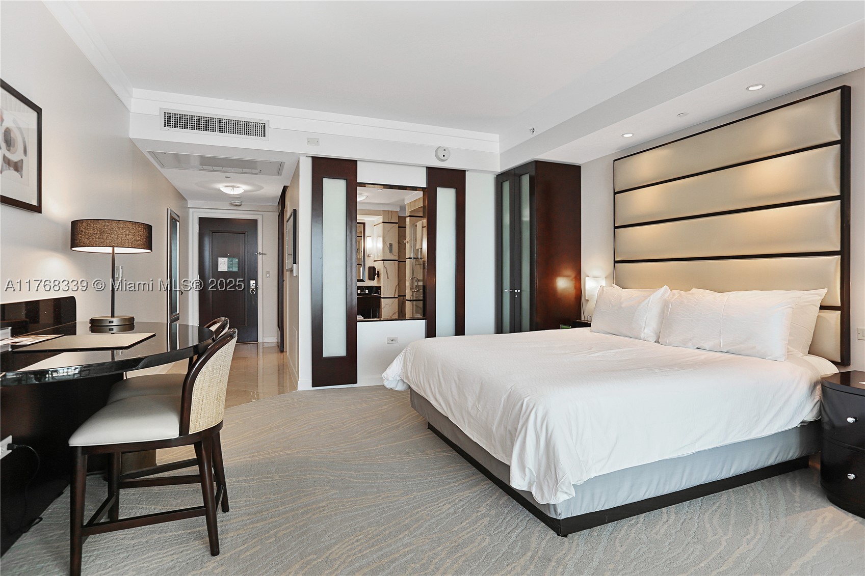 4391 Collins Ave #1415, Miami Beach FL 33140