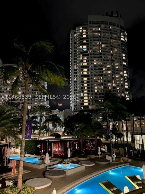 4391 Collins Ave #1415, Miami Beach FL 33140
