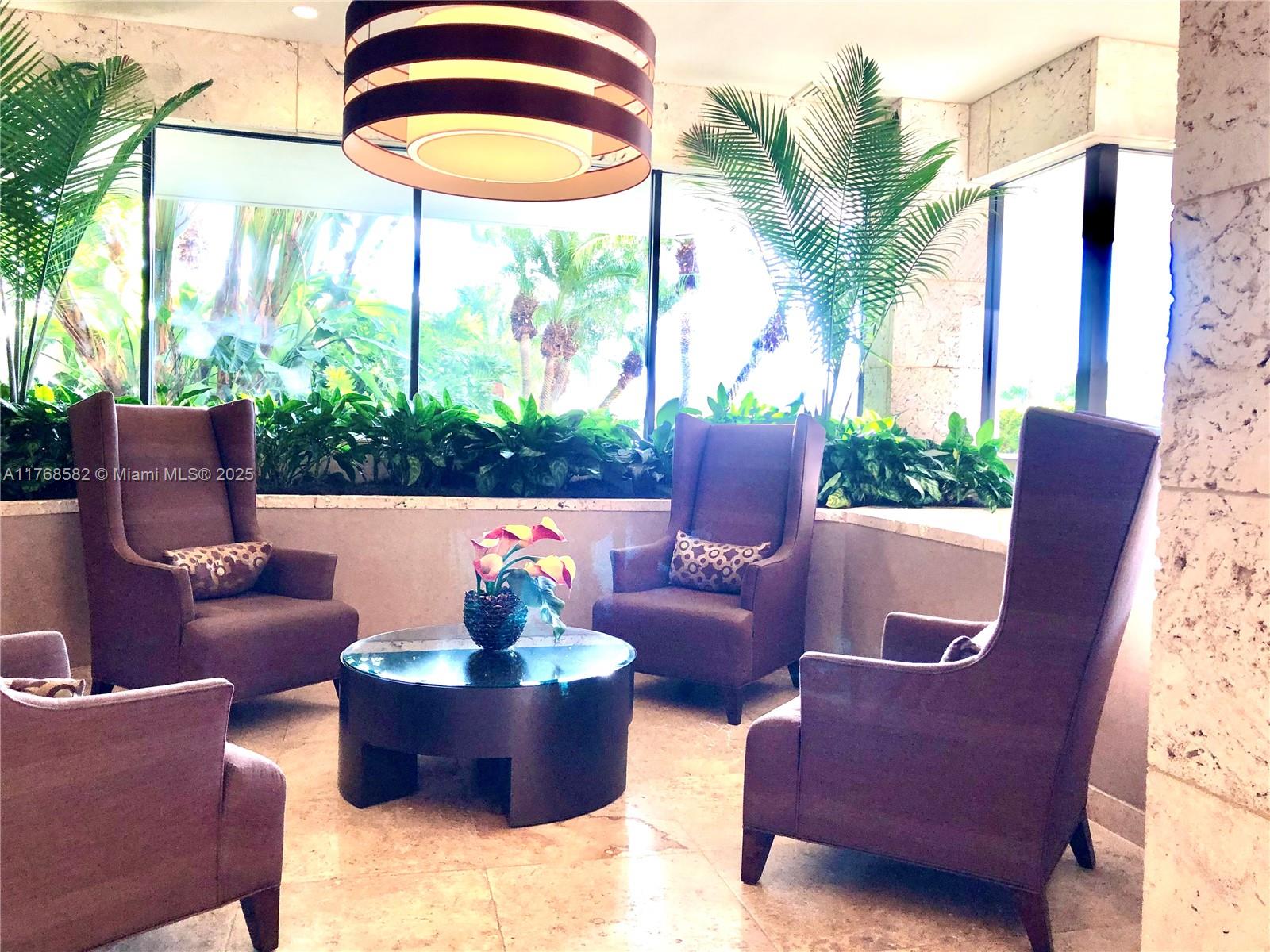 1000 W Island Blvd #712, Aventura FL 33160