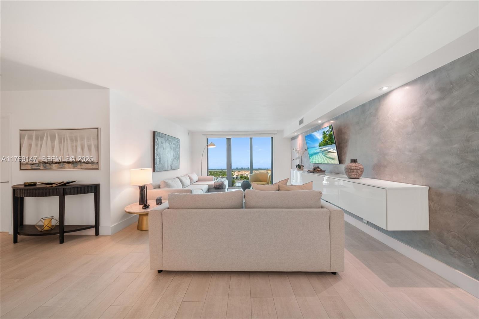 1111 Crandon Blvd #A1105, Key Biscayne FL 33149
