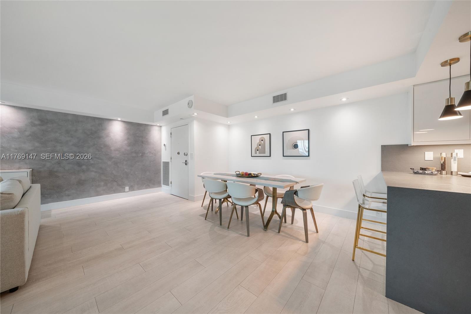 1111 Crandon Blvd #A1105, Key Biscayne FL 33149