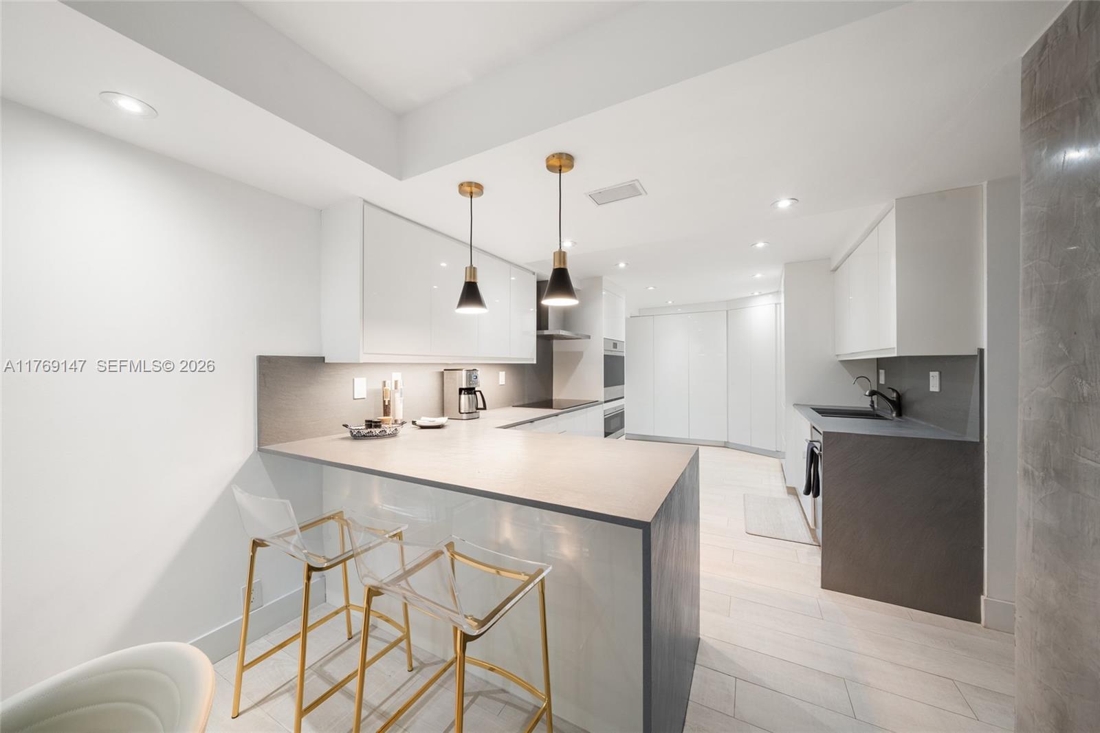 1111 Crandon Blvd #A1105, Key Biscayne FL 33149