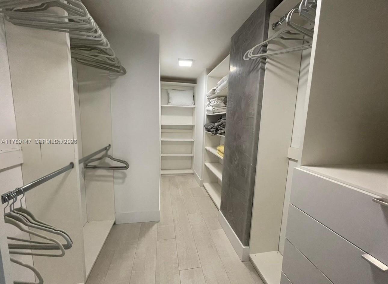 1111 Crandon Blvd #A1105, Key Biscayne FL 33149