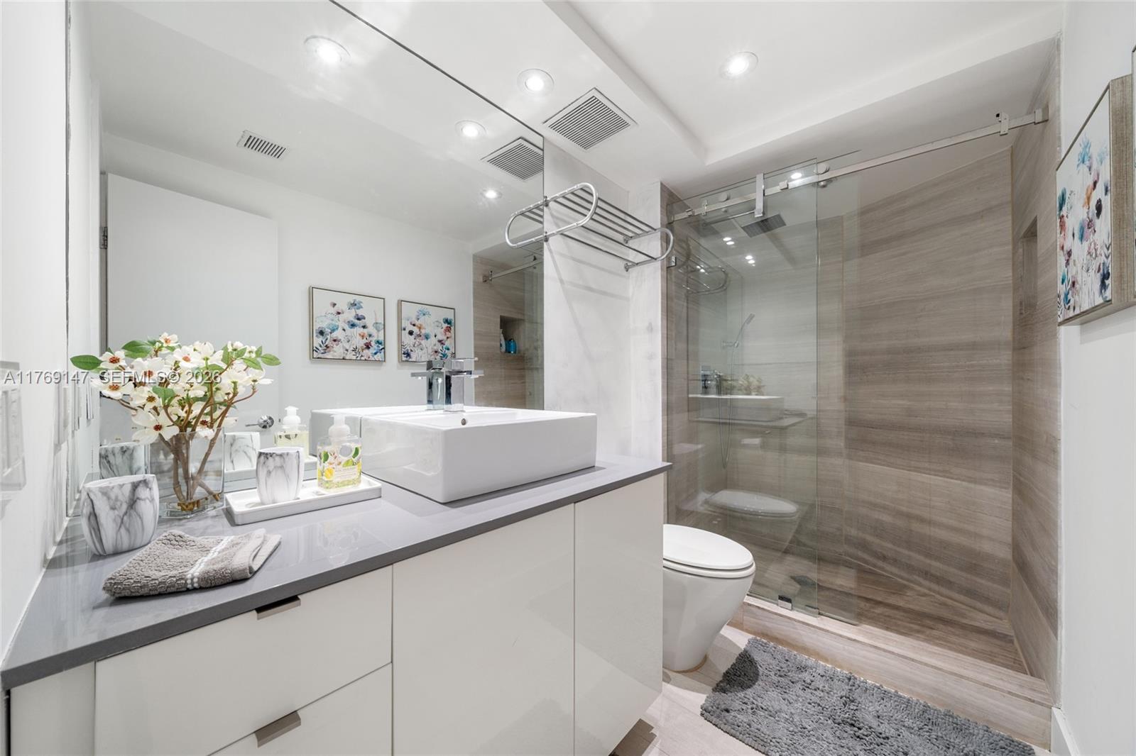 1111 Crandon Blvd #A1105, Key Biscayne FL 33149