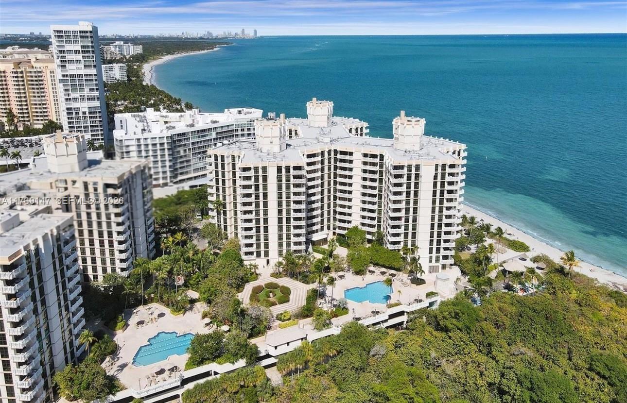 1111 Crandon Blvd #A1105, Key Biscayne FL 33149