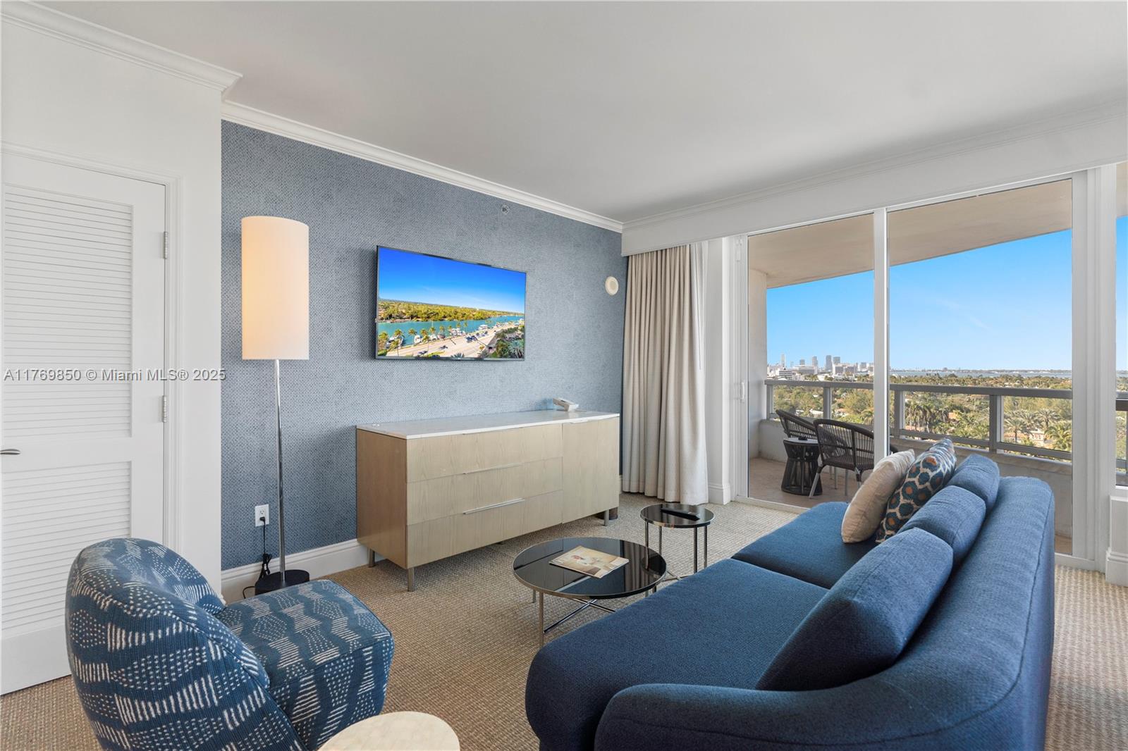 4401 Collins Ave #1015, Miami Beach FL 33140
