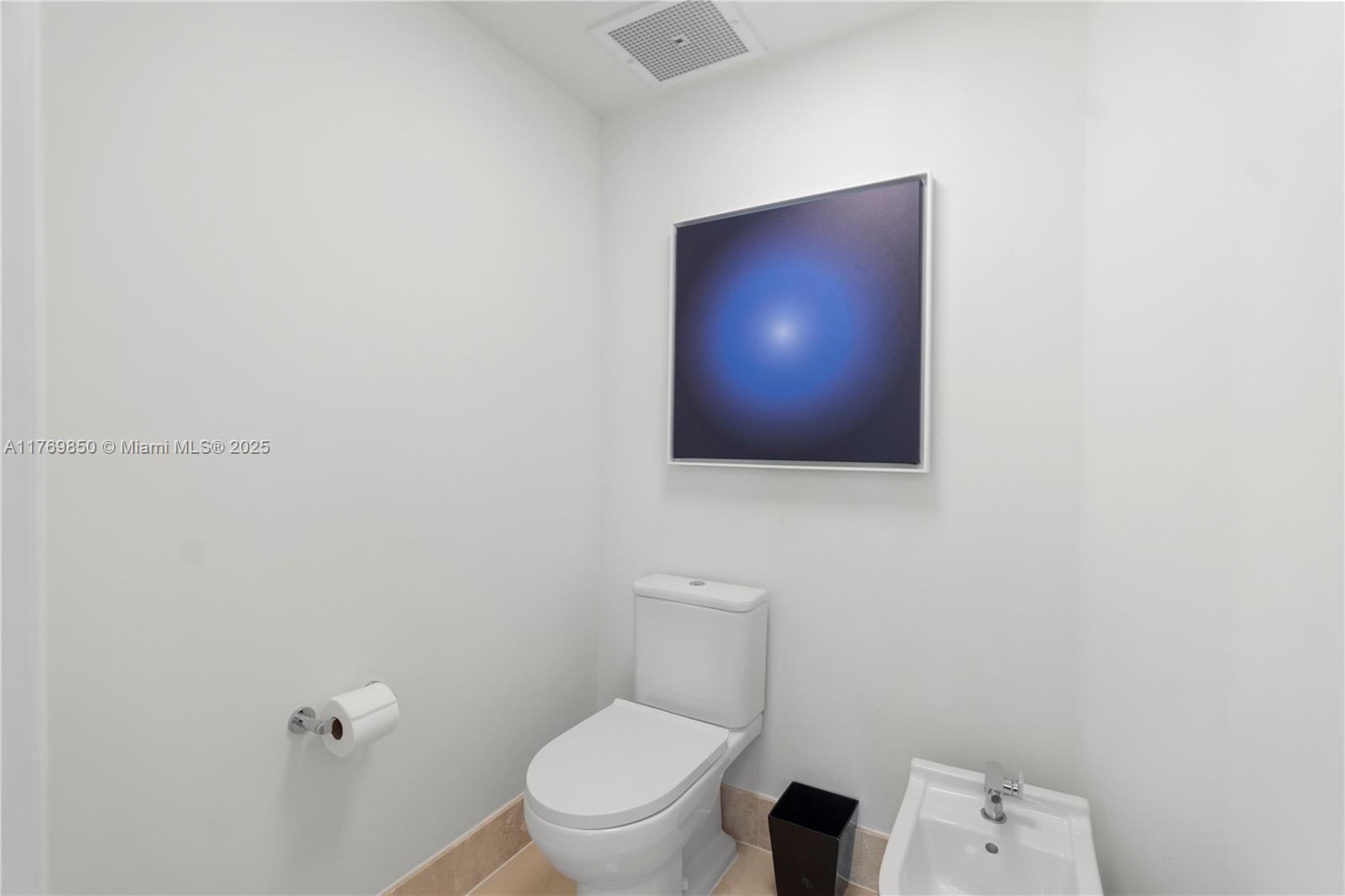 4401 Collins Ave #1015, Miami Beach FL 33140