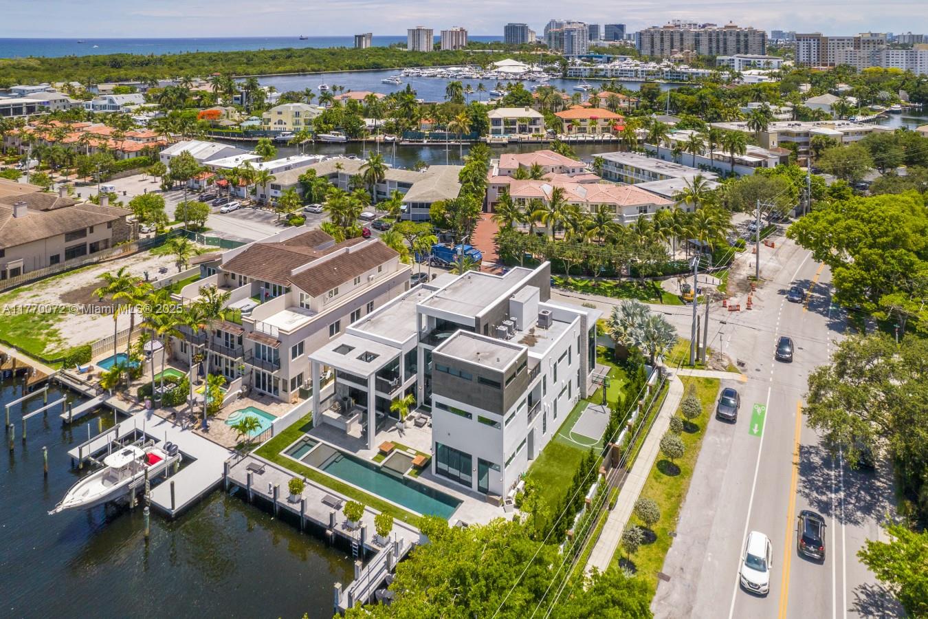 1400 Bayview Dr, Fort Lauderdale FL 33304