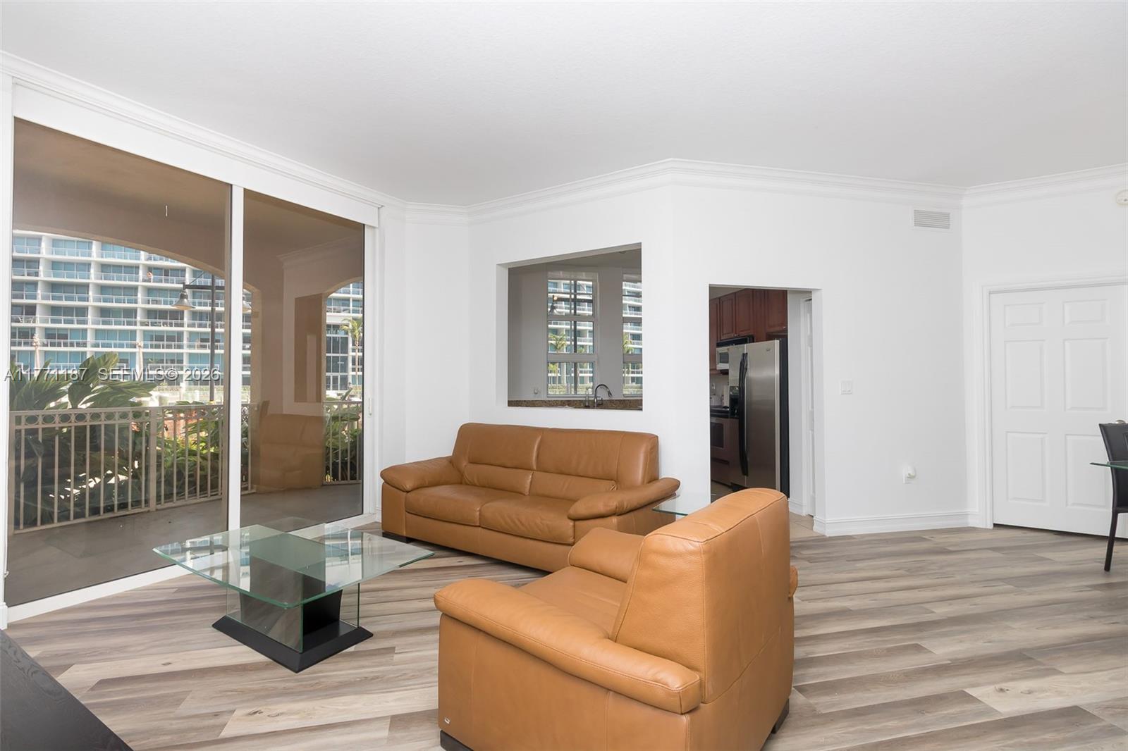 3001 NE 185th St #113, Aventura FL 33180