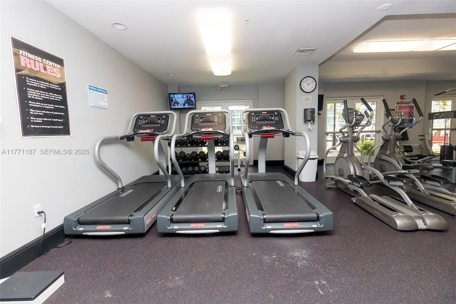 3001 NE 185th St #113, Aventura FL 33180
