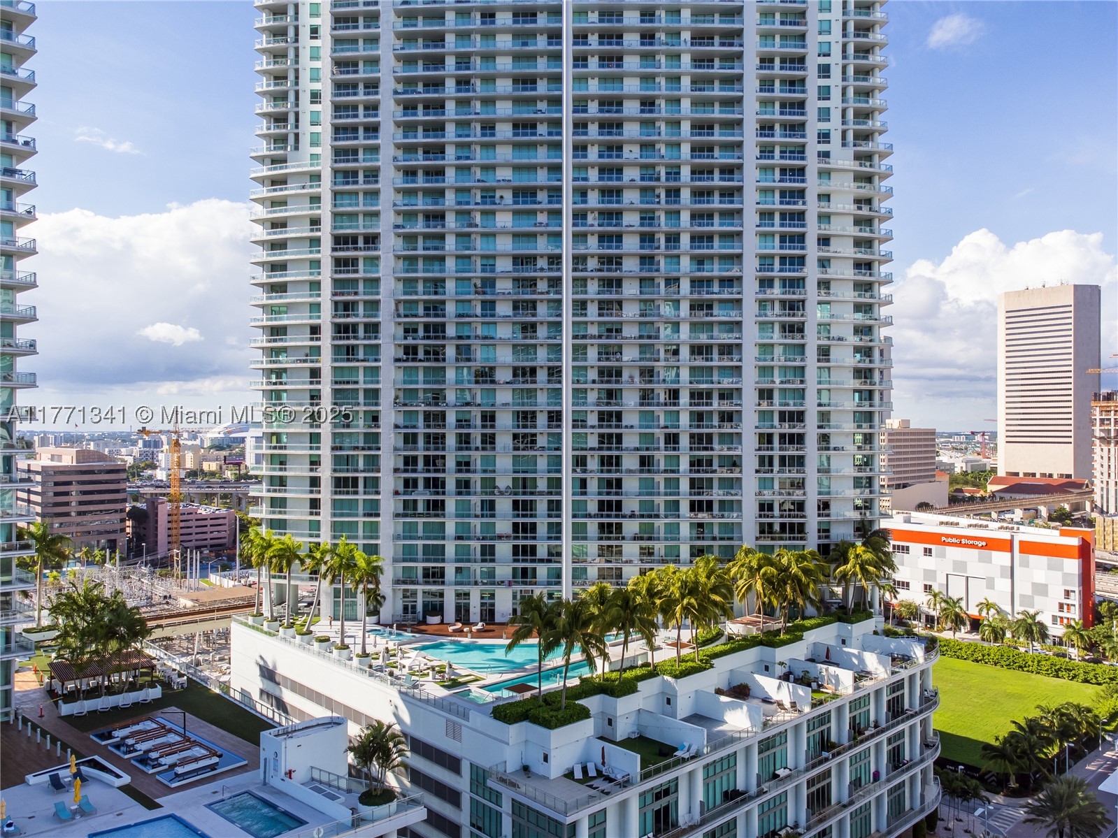 90 SW 3rd St #4103, Miami FL 33130