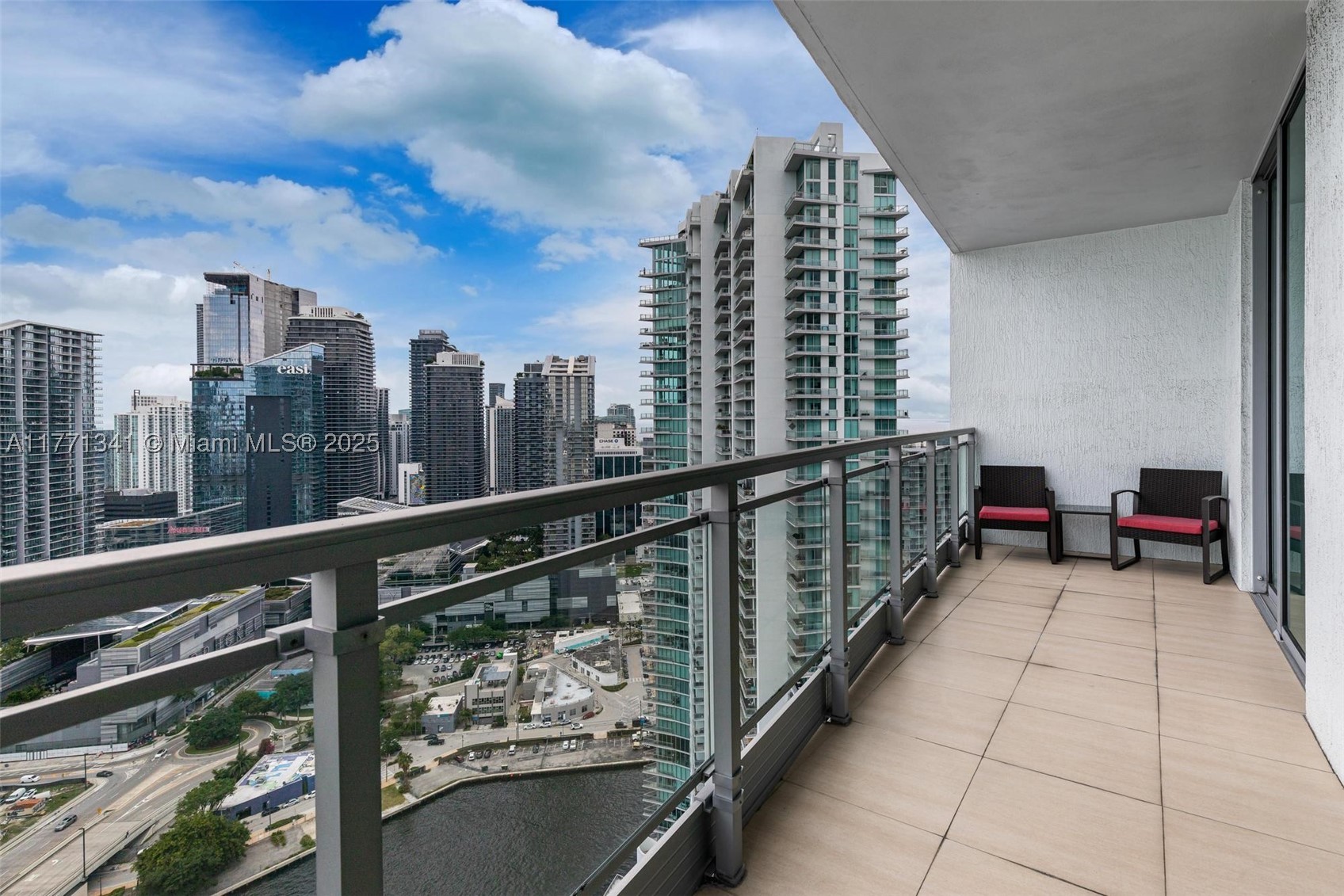 90 SW 3rd St #4103, Miami FL 33130