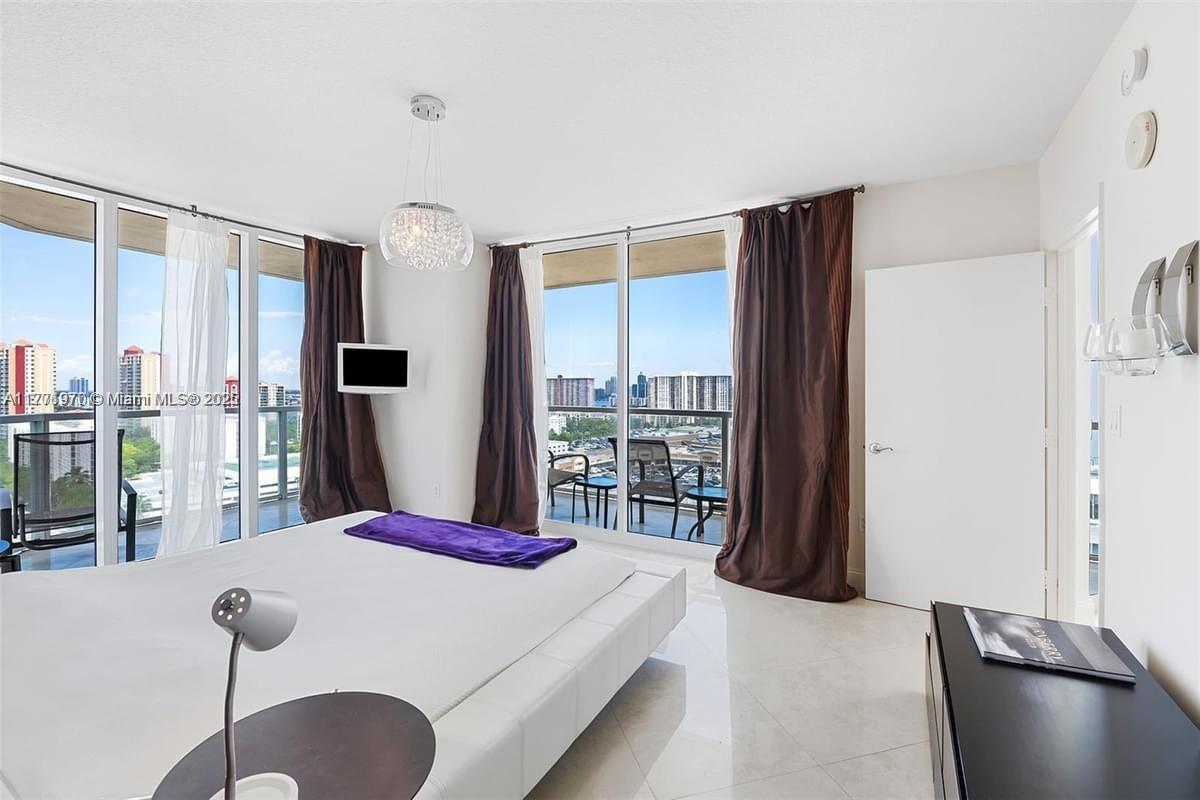 16699 Collins Ave #1607, Sunny Isles Beach FL 33160