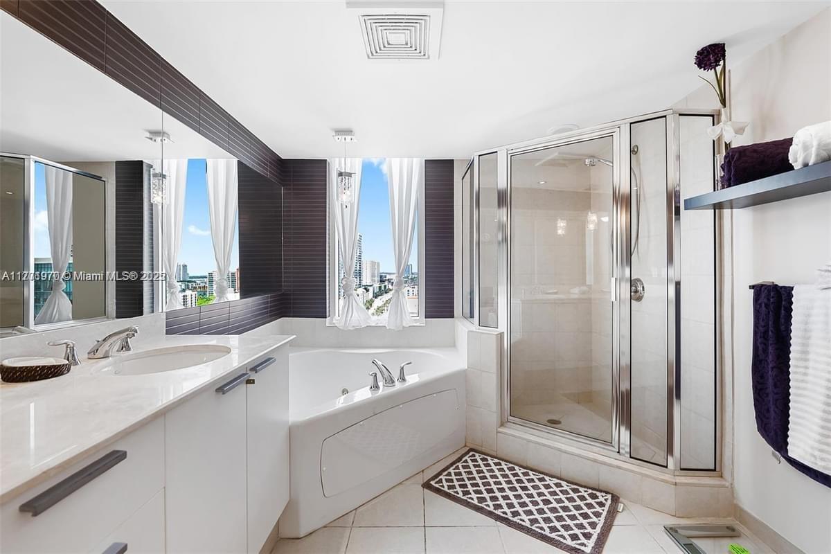 16699 Collins Ave #1607, Sunny Isles Beach FL 33160