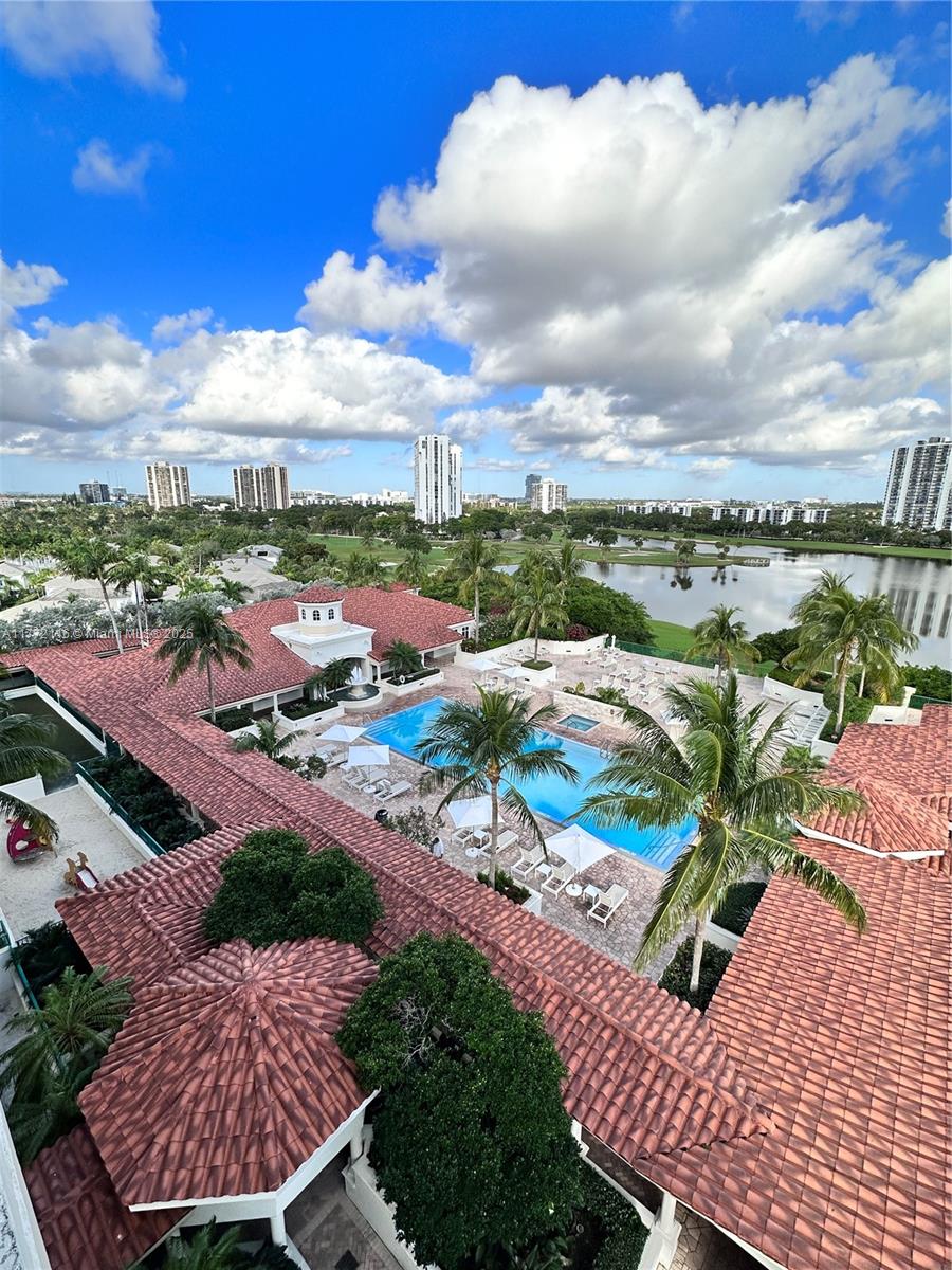 19900 E Country Club Dr #1012, Aventura FL 33180