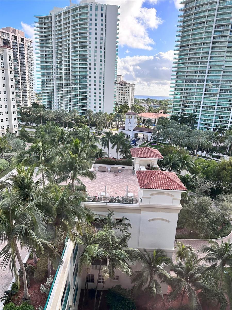 19900 E Country Club Dr #1012, Aventura FL 33180