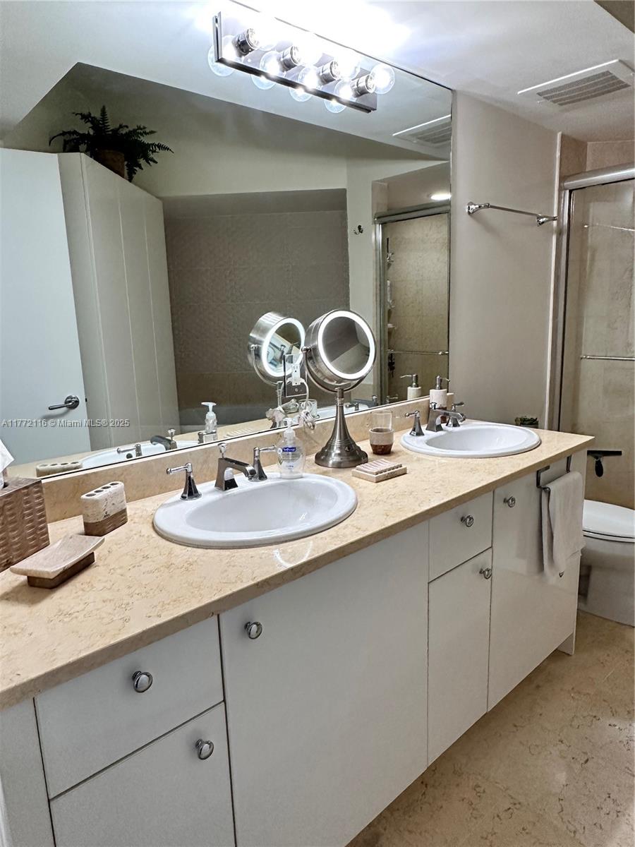 19900 E Country Club Dr #1012, Aventura FL 33180
