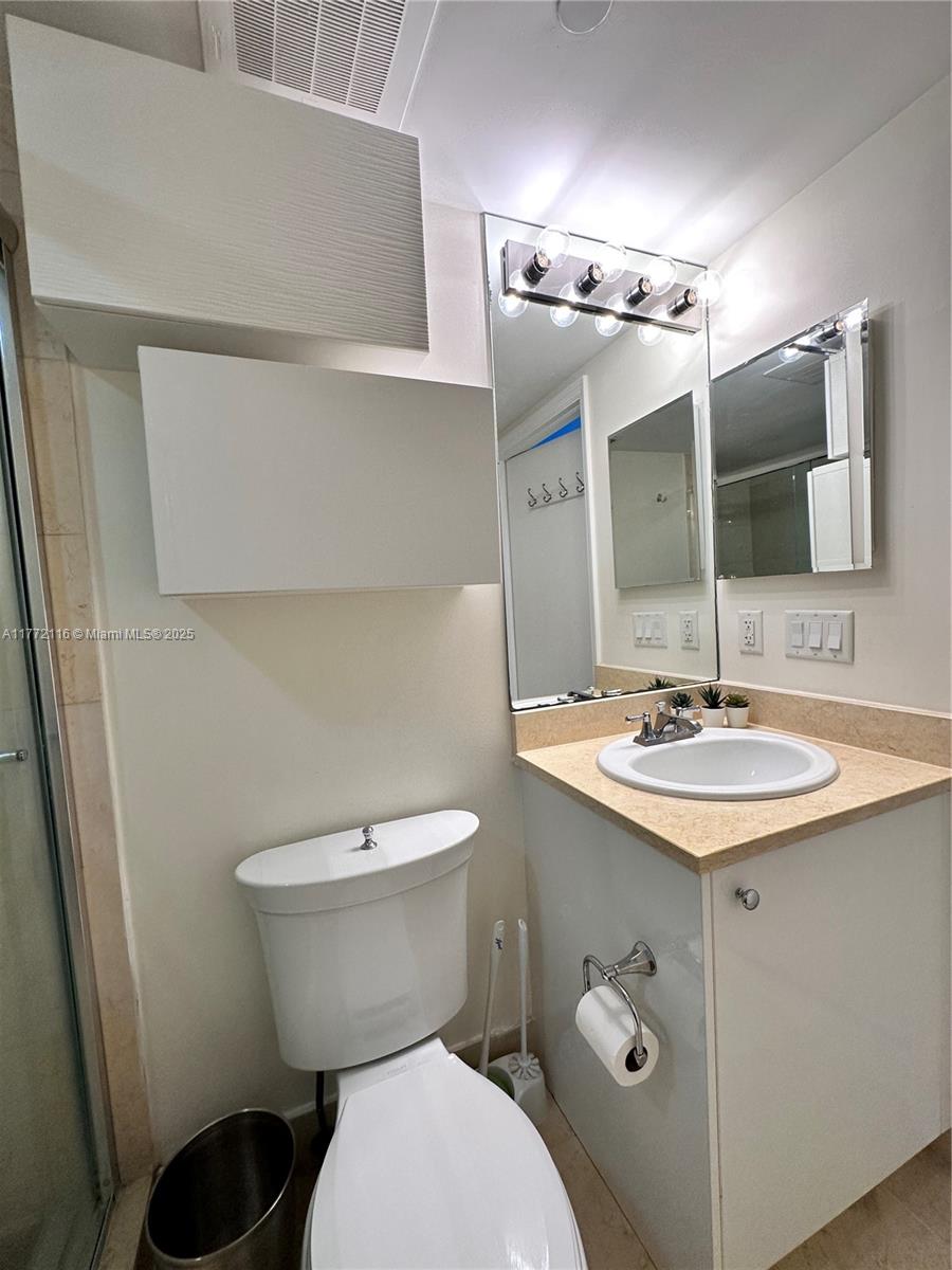 19900 E Country Club Dr #1012, Aventura FL 33180