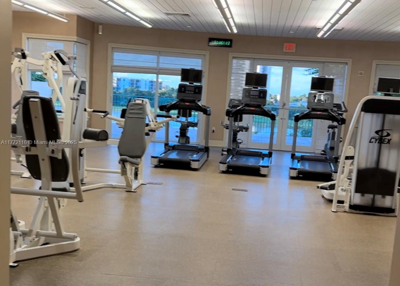 19900 E Country Club Dr #1012, Aventura FL 33180