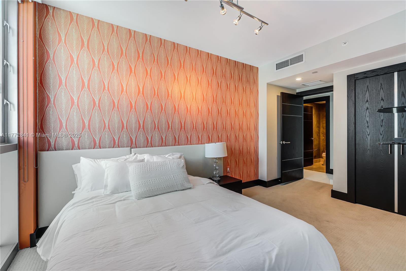 17001 Collins Ave #2508, Sunny Isles Beach FL 33160