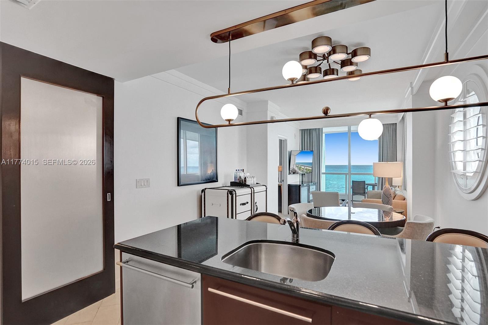 4391 Collins Ave #913/914, Miami Beach FL 33140