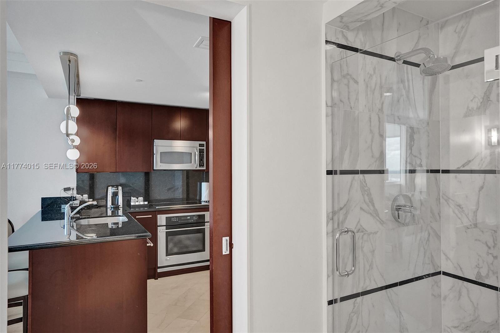 4391 Collins Ave #913/914, Miami Beach FL 33140