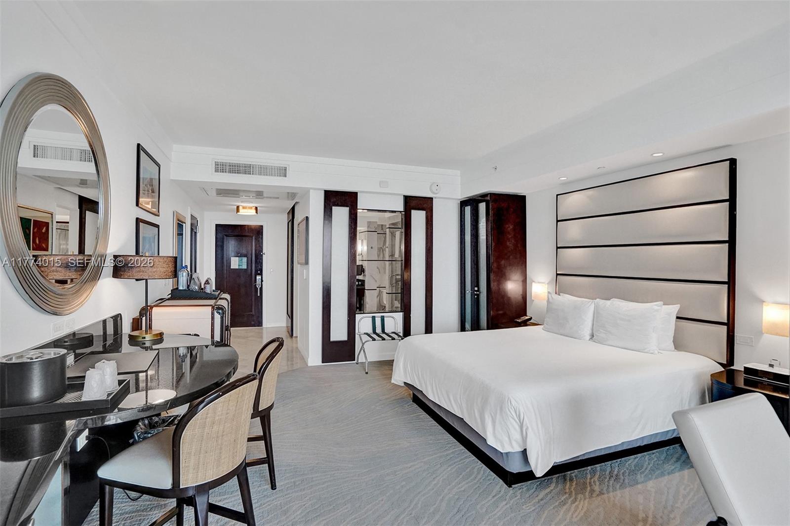 4391 Collins Ave #913/914, Miami Beach FL 33140