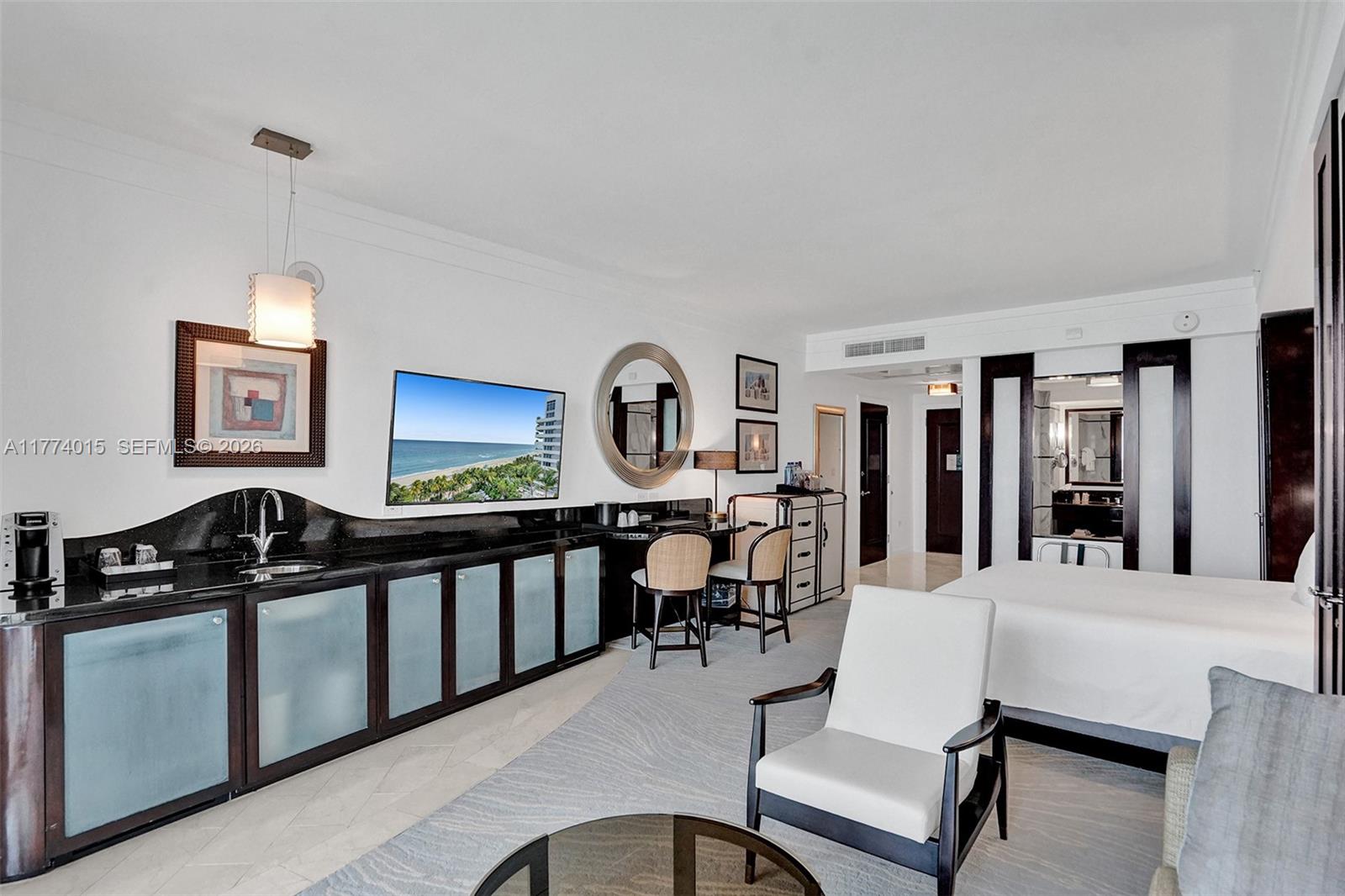 4391 Collins Ave #913/914, Miami Beach FL 33140