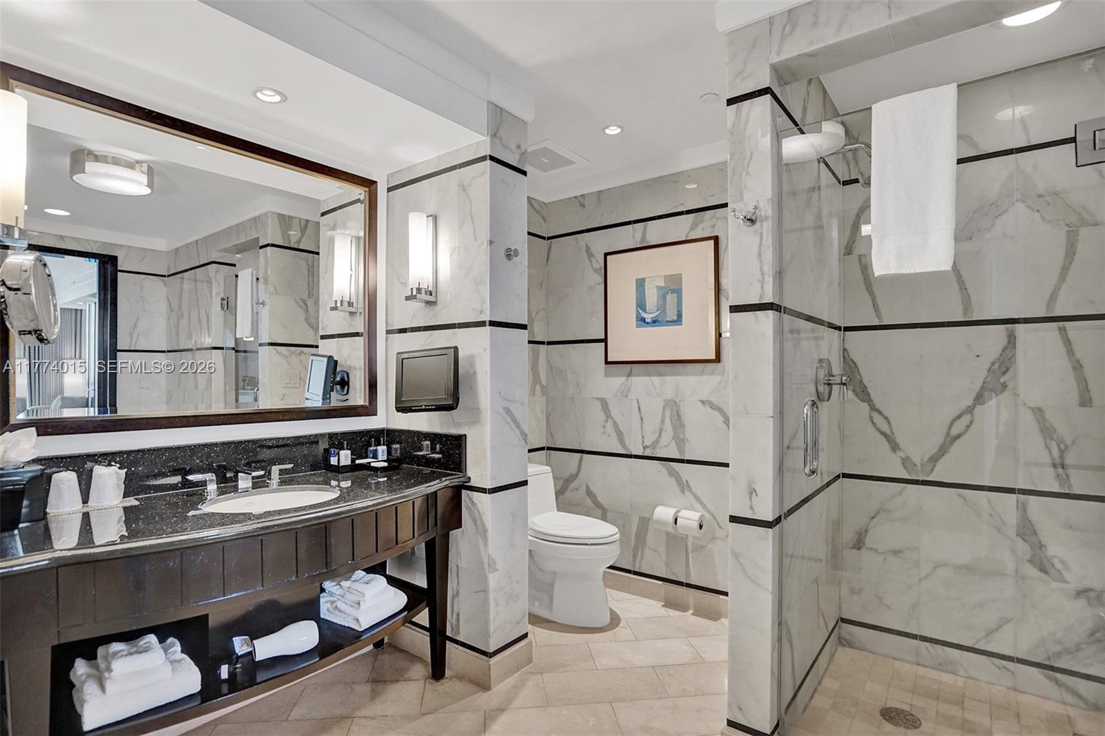 4391 Collins Ave #913/914, Miami Beach FL 33140