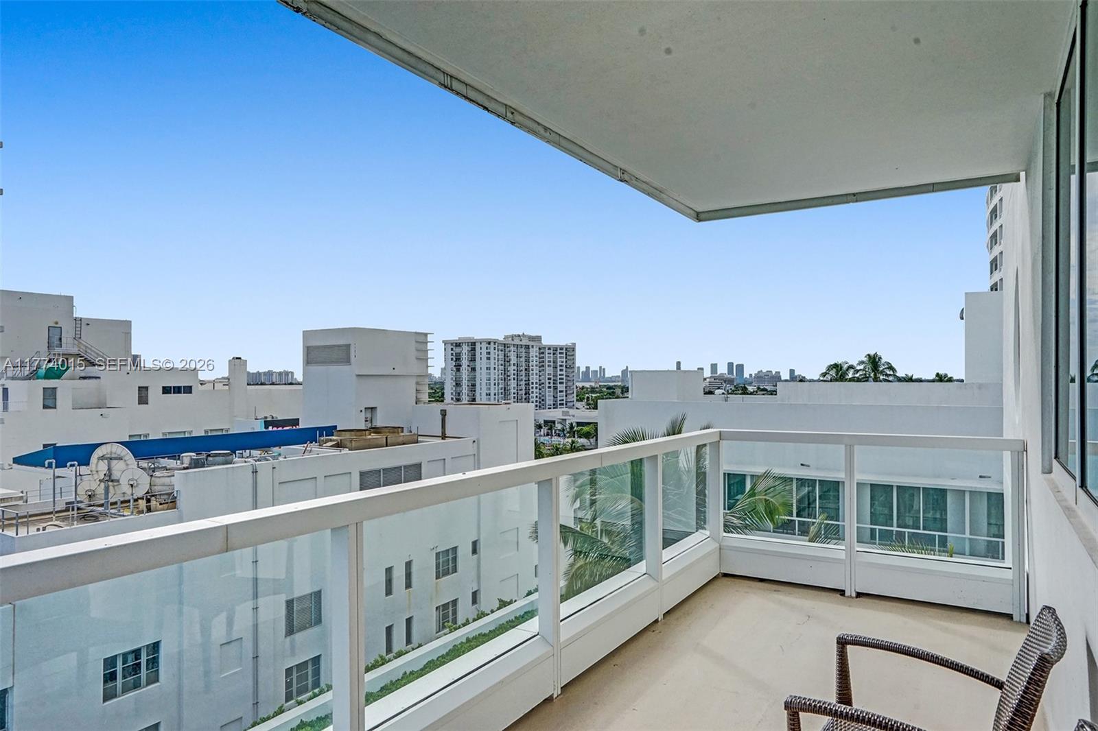4391 Collins Ave #913/914, Miami Beach FL 33140