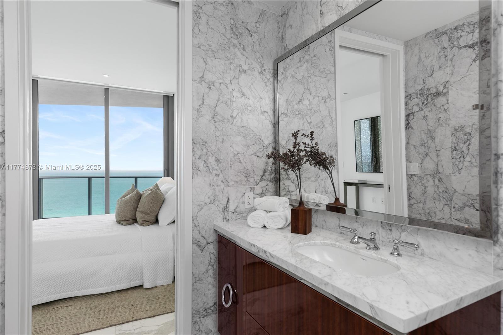 15701 Collins Ave #1004, Sunny Isles Beach FL 33160