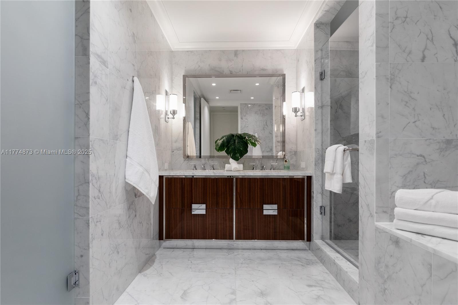 15701 Collins Ave #1004, Sunny Isles Beach FL 33160