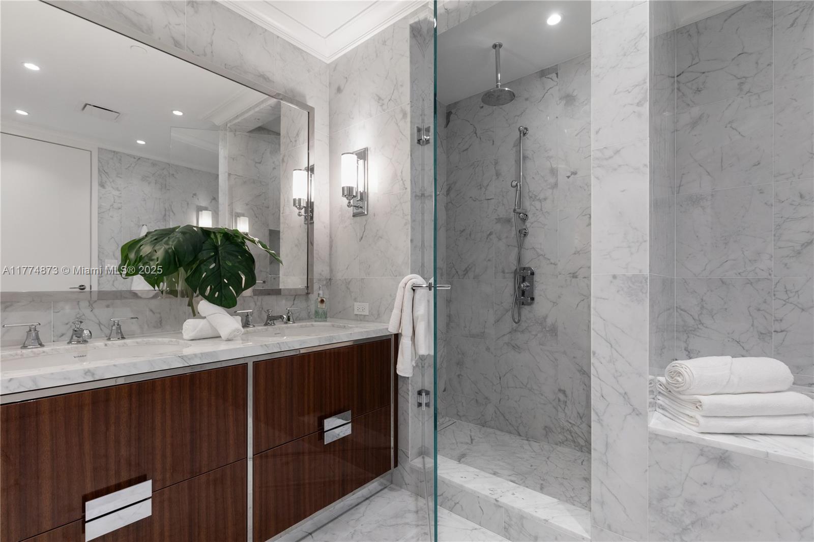 15701 Collins Ave #1004, Sunny Isles Beach FL 33160