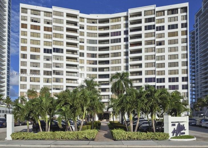 3505 S Ocean Dr #1421, Hollywood FL 33019