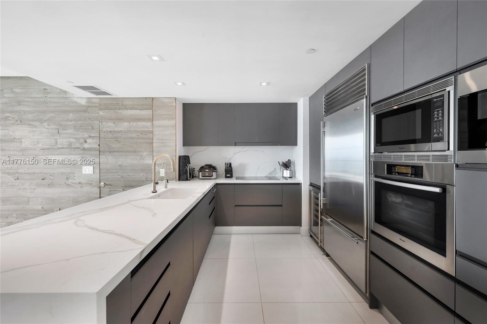 17001 E Collins Ave #1805, Sunny Isles Beach FL 33160
