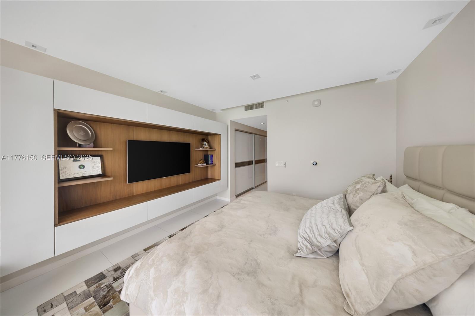 17001 E Collins Ave #1805, Sunny Isles Beach FL 33160