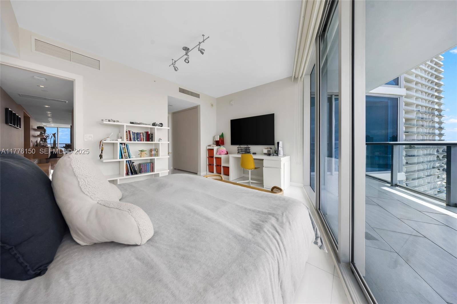 17001 E Collins Ave #1805, Sunny Isles Beach FL 33160